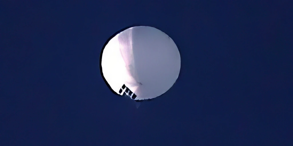 Somebody’s lying about the Chinese balloon.